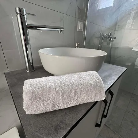 Thanasis Appartement